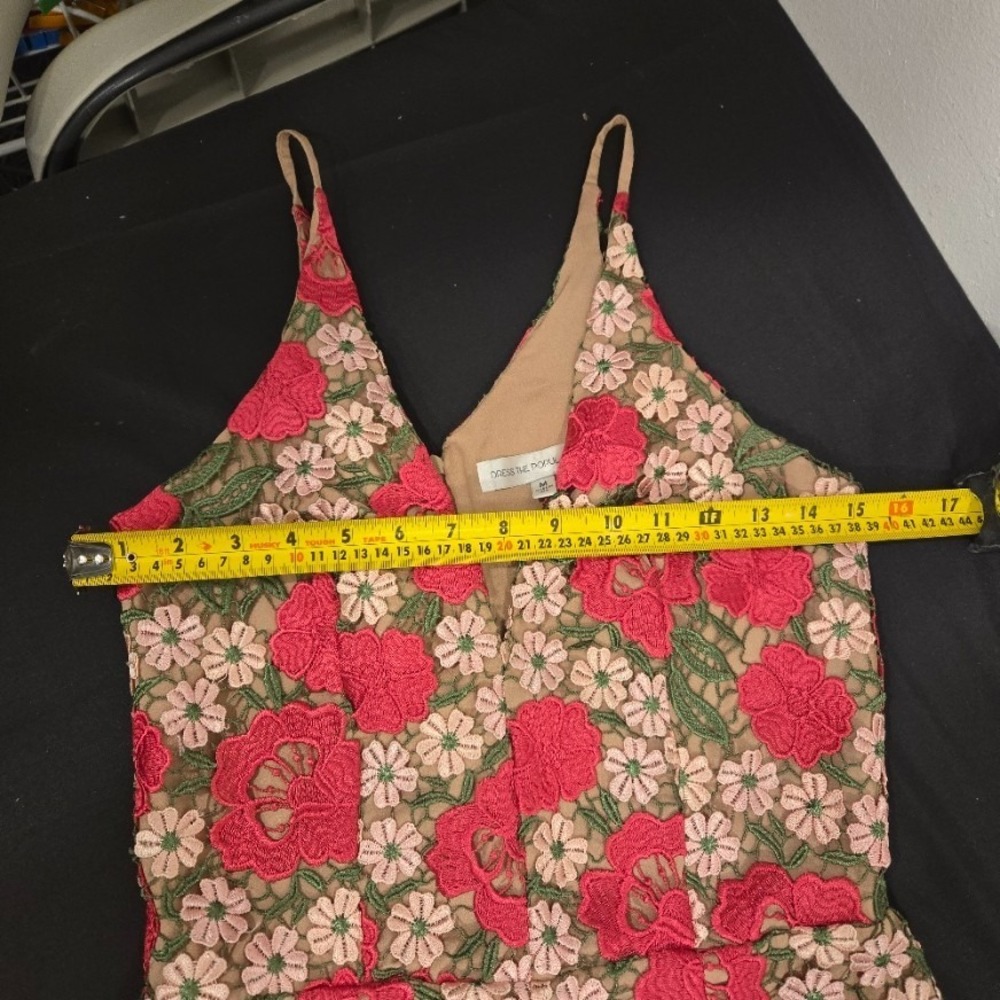 Dress The Population Floral Applique Emboidered Romper Size Medium - Picture 7 of 8